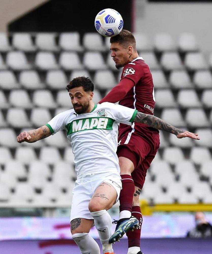 爱游戏官方平台 -冲刺阶段英超传出新动向，摩纳哥防线松动，管理层表态——媒体盛赞，团队化学反应显著的简单介绍